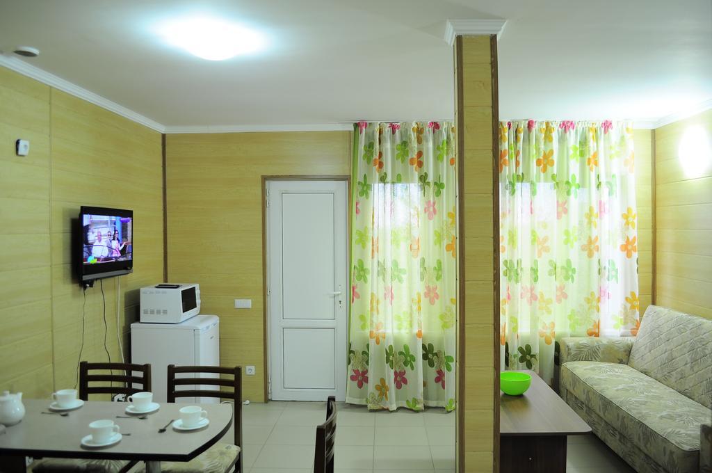 Dome Hotel Cholpon-Ata Ngoại thất bức ảnh